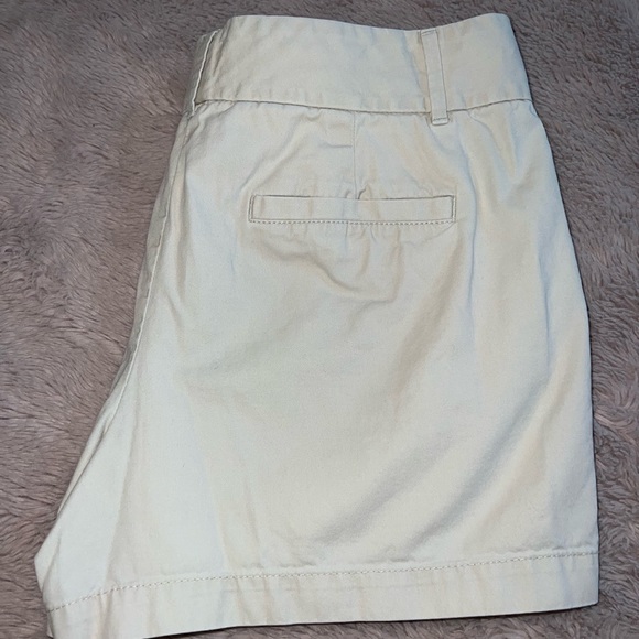 Loft Shorts Size 8 - Picture 5 of 6